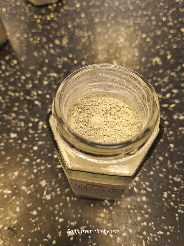 Green & White Clay Mask